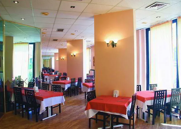 Asena 酒店 库萨达斯